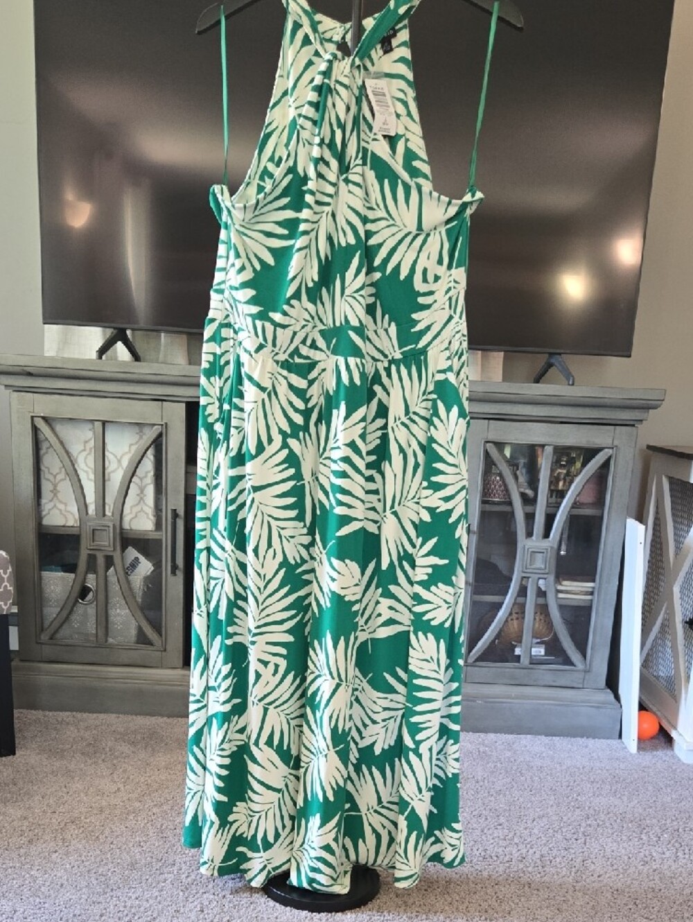 NWT-Torrid Green & White Tropical Halter Maxi Dress - Picture 3 of 7